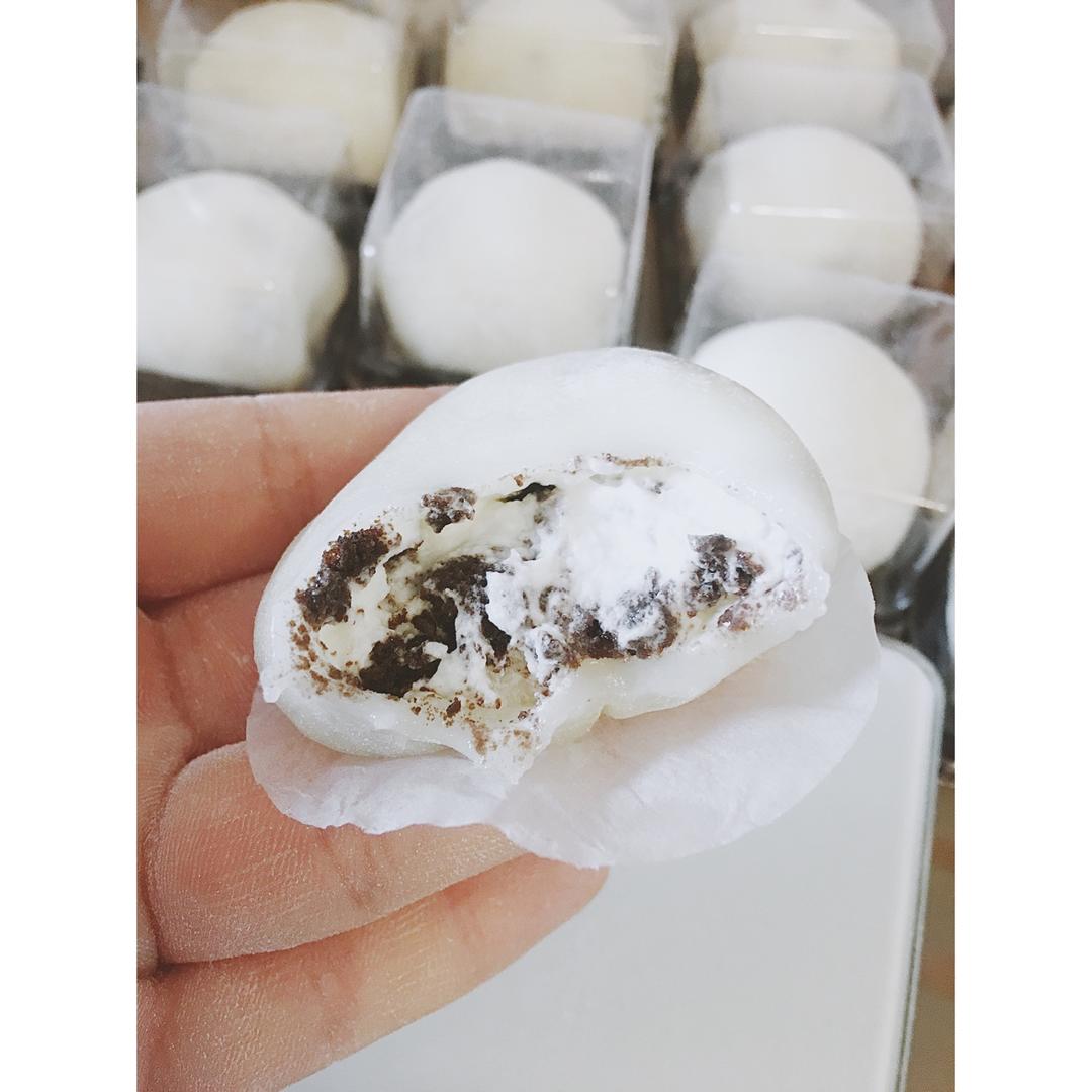 腹黑白胖子——奥利奥雪媚娘