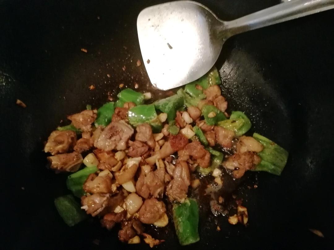 下饭菜 双椒鸭腿肉