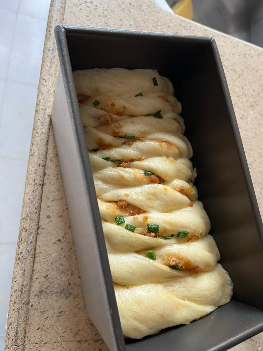 香葱肉松手撕吐司