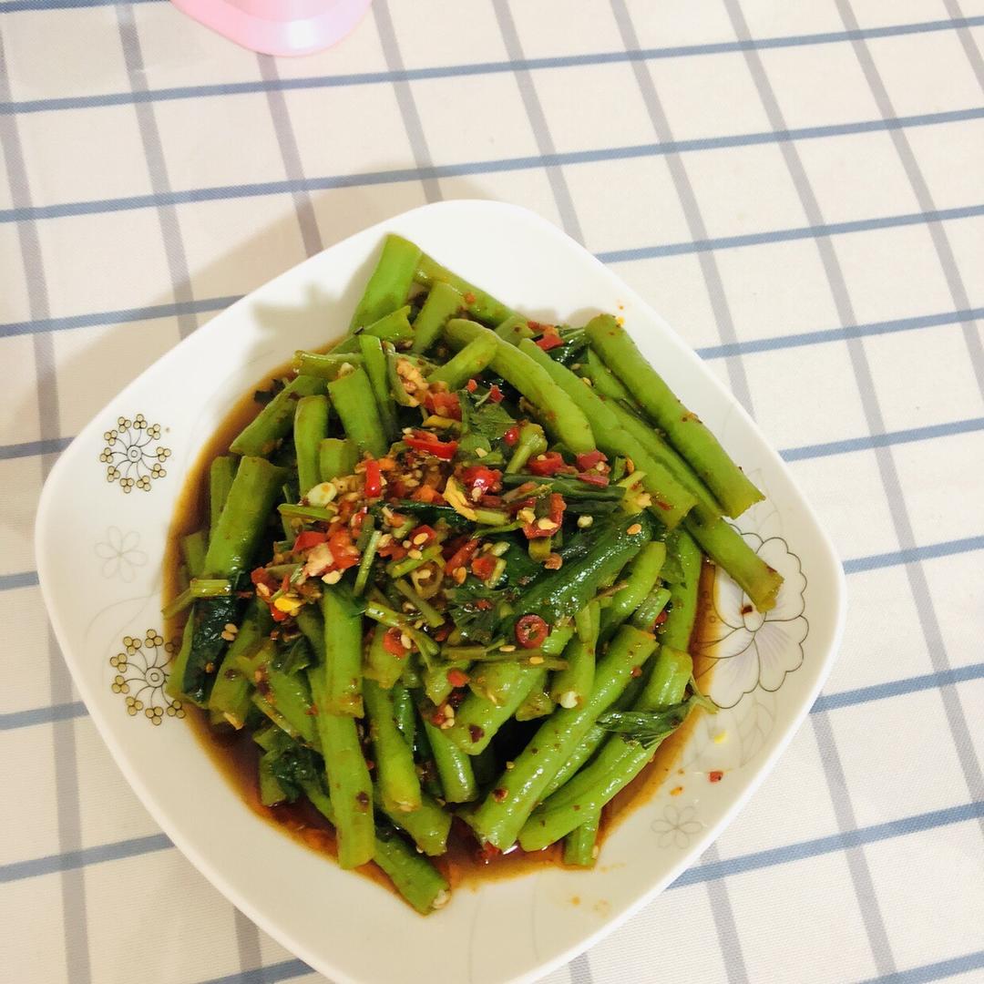 厨师长教你：“凉拌长豆角”的家常做法，夏天没食欲，很适合开胃