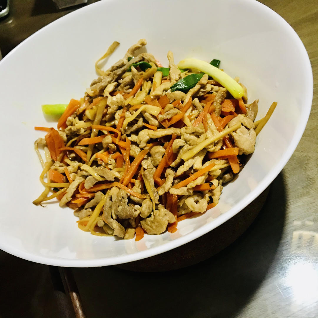 杏鲍菇丝炒肉丝