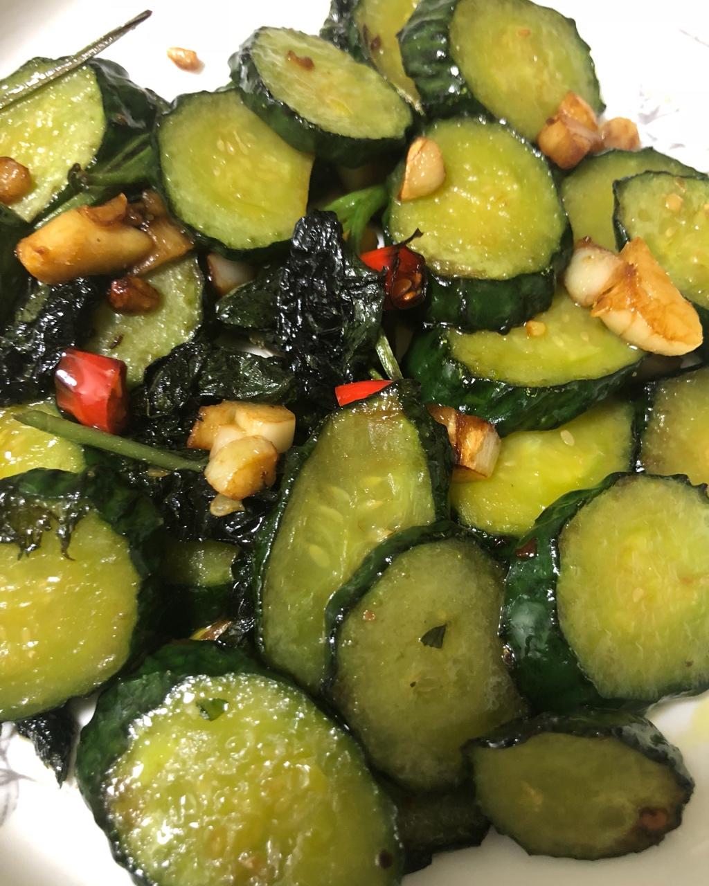 手机用户0896_xzw1做的紫苏煎黄瓜