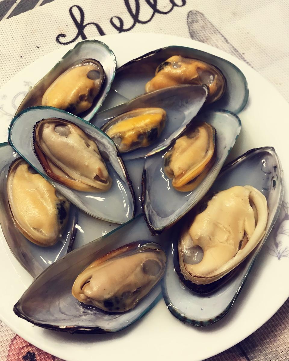 清蒸青口贝(海虹，贻贝)附蘸汁