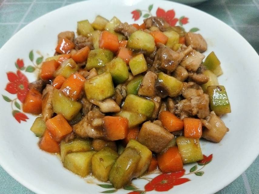 宫保鸡丁——简单版。