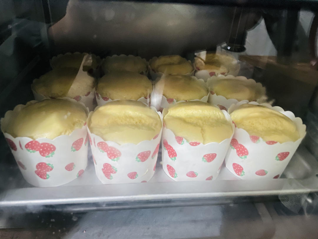 纸杯蛋糕 8寸戚风蛋糕的量