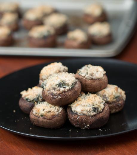 【Tasty】奶酪菠菜烤口蘑 Creamy Spinach-Stuffed Mushrooms
