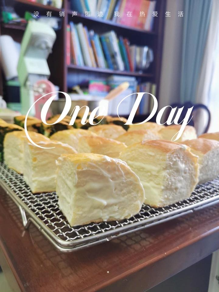 软噗噗的迷你奶酪包