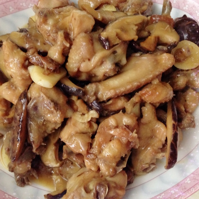 香菇焖鸡