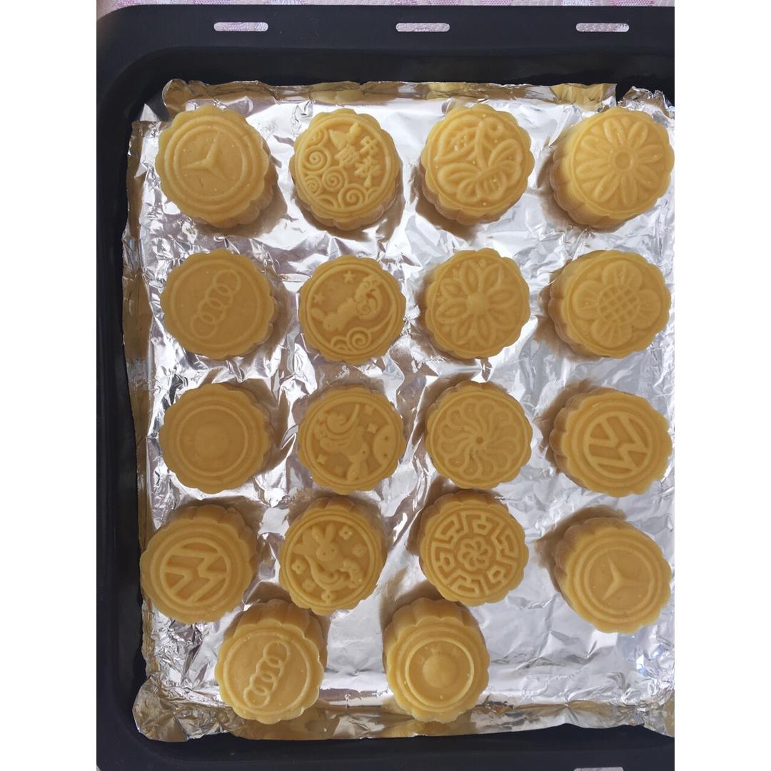 还原半岛奶黄月饼