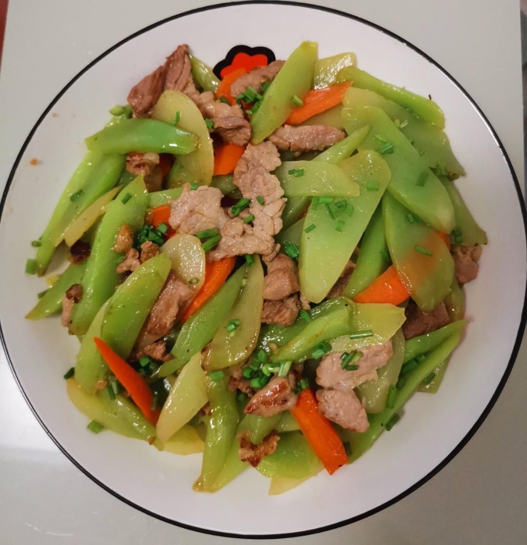 肉片清炒莴笋