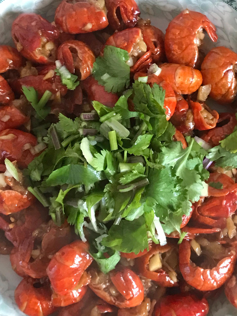 蒜香龙虾尾(太绝了！我最后连蒜末都给扒拉干净了)