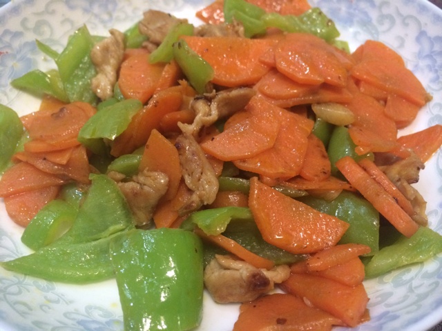 胡萝卜炒肉片