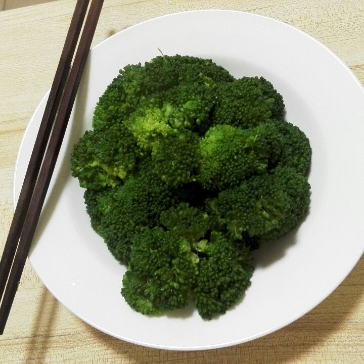 朴素本味的西兰花