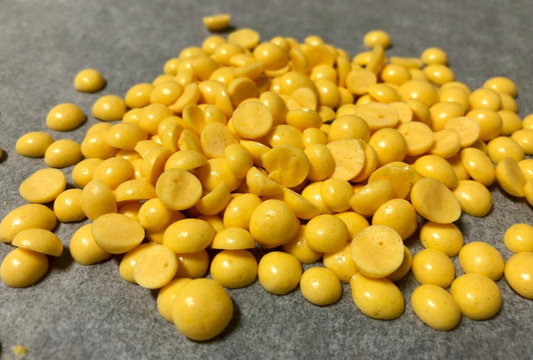 入口即化的无添加蛋黄溶豆