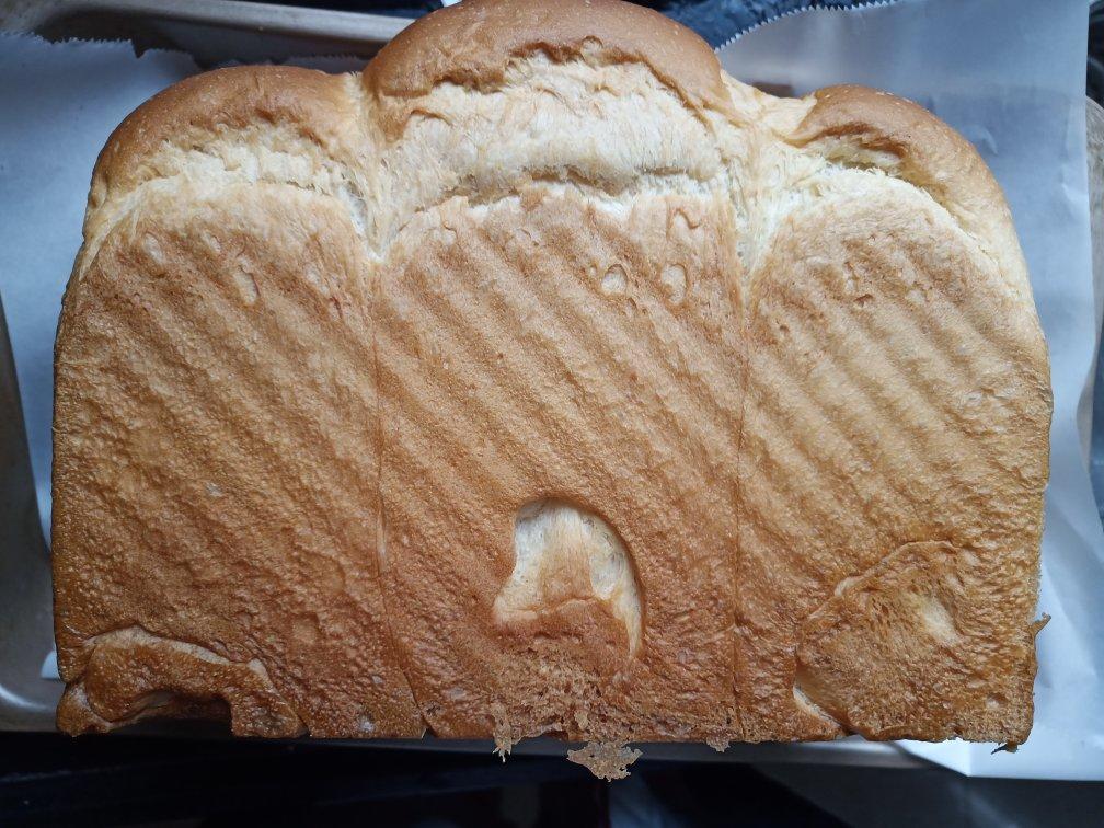 大名鼎鼎的吐司——妃娟100%中种北海道牛奶吐司