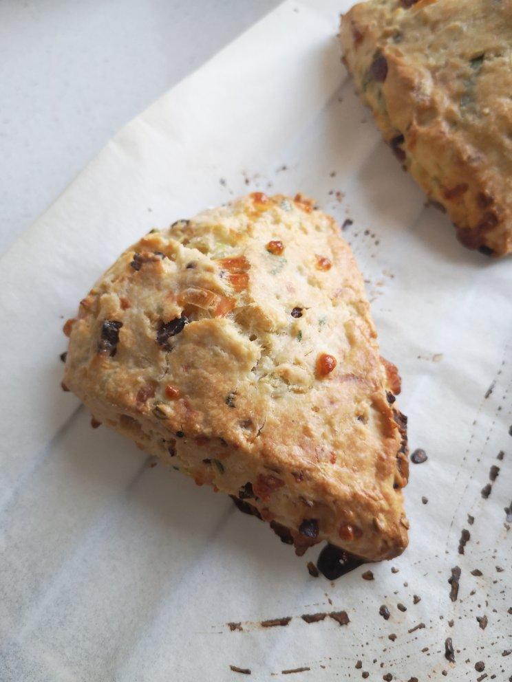 超级好吃的咸味司康Savoury Scones