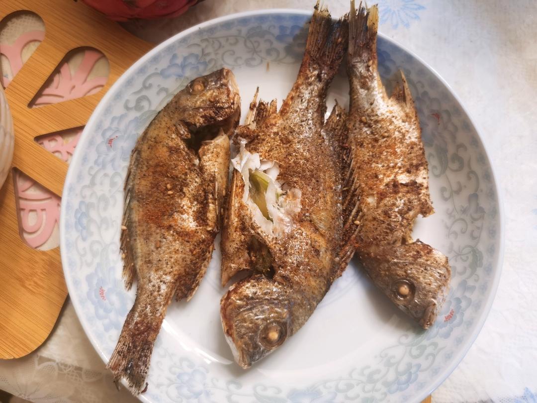 烧烤摊上的烤鱼  烤箱版烤鱼  干烤鱼