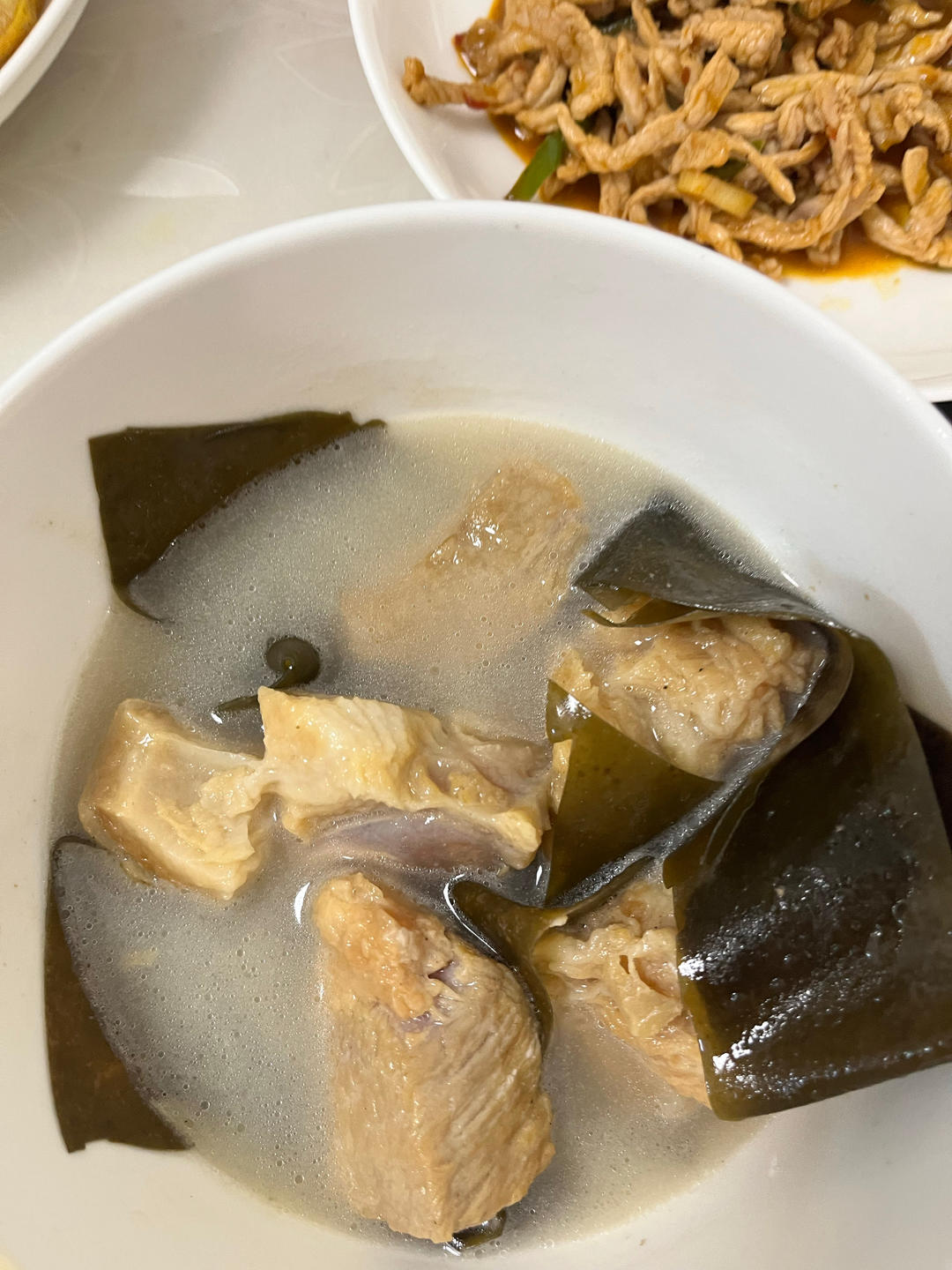 腊猪蹄炖海带