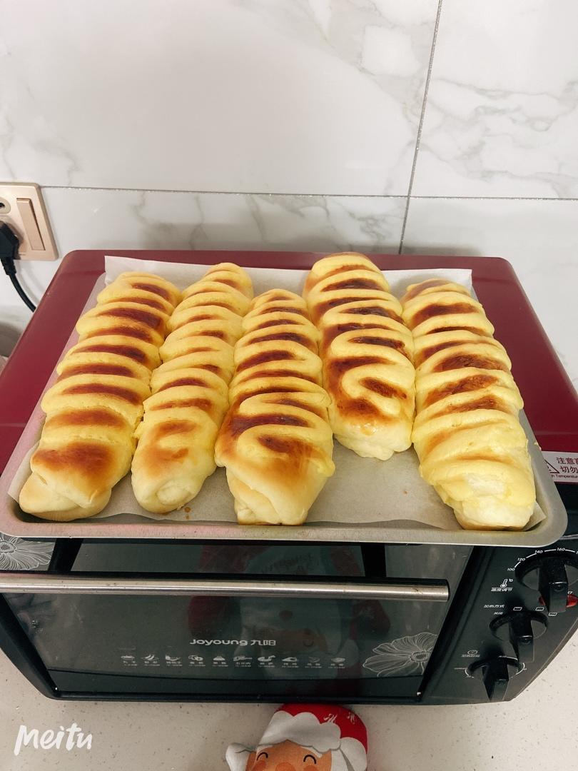 毛毛虫面包
