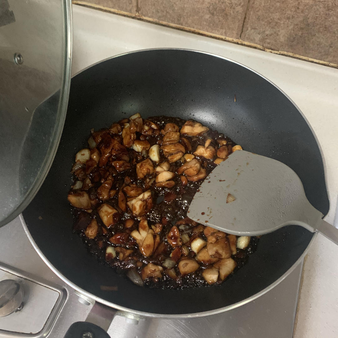 正宗台式三杯鸡（零失败！周围朋友全都赞不绝口！ 😁）