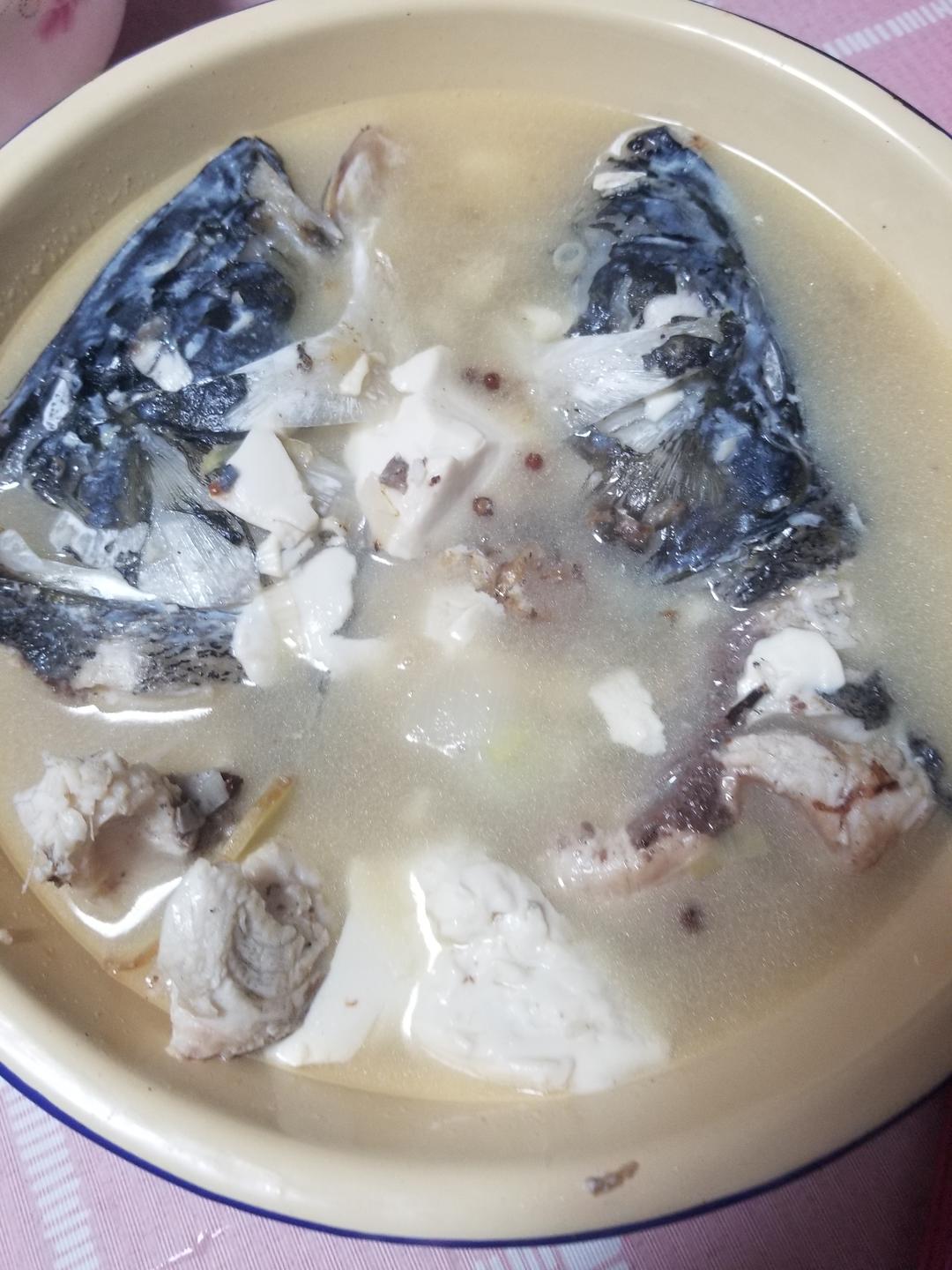 鱼头豆腐汤