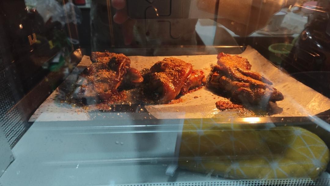 香酥烤猪蹄
