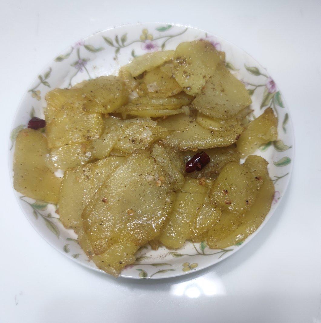 超简单的快手菜：椒盐土豆片