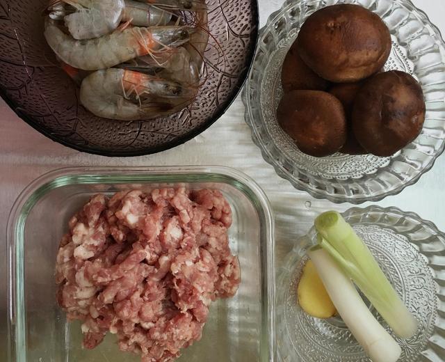鲜肉虾仁香菇馄饨的做法