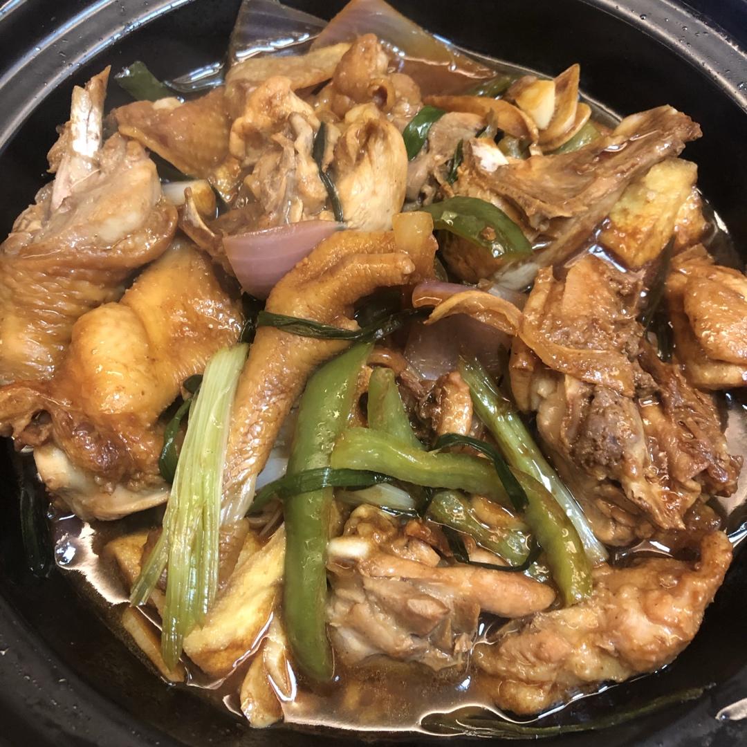 酱酱橙子做的可以吃几碗饭的广东鸡煲奇味鸡煲