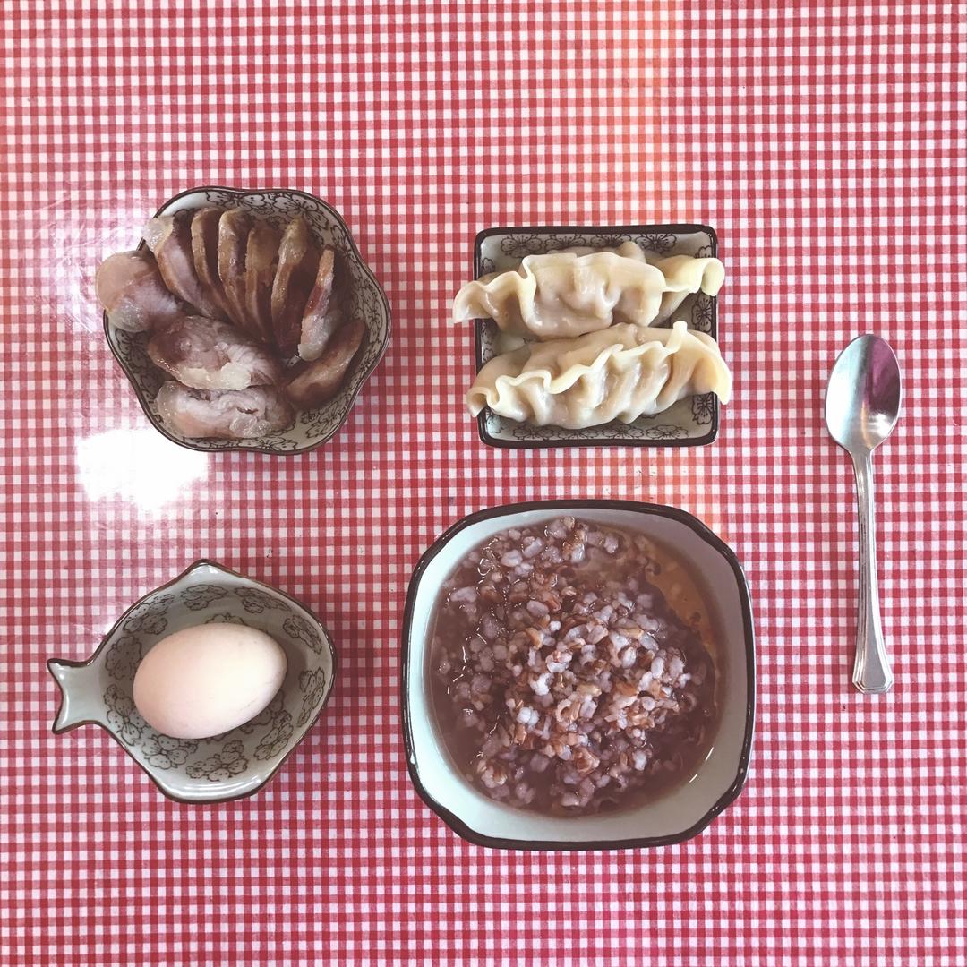 《晨食记》