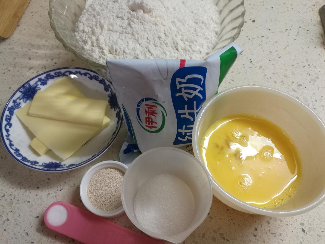 纯奶手撕吐司的做法 步骤1