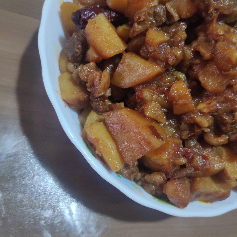 快手硬菜——土豆烧牛肉
