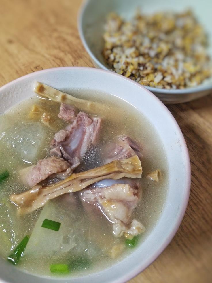 冬瓜排骨汤，夏天的味道