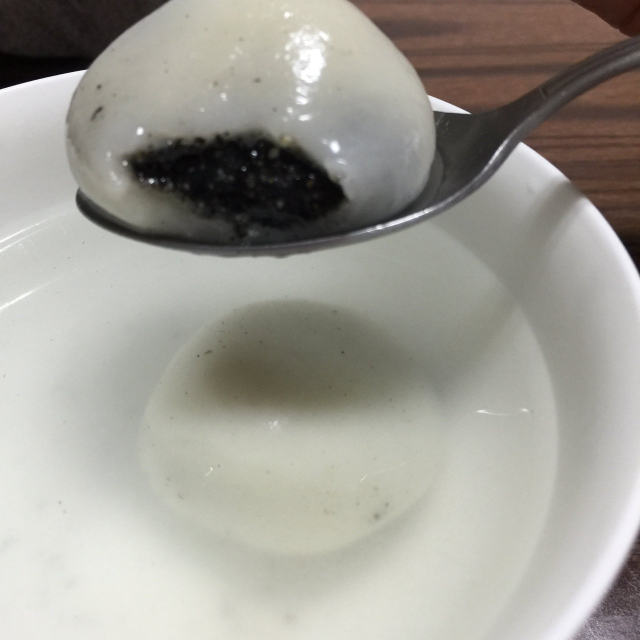 黑芝麻汤圆