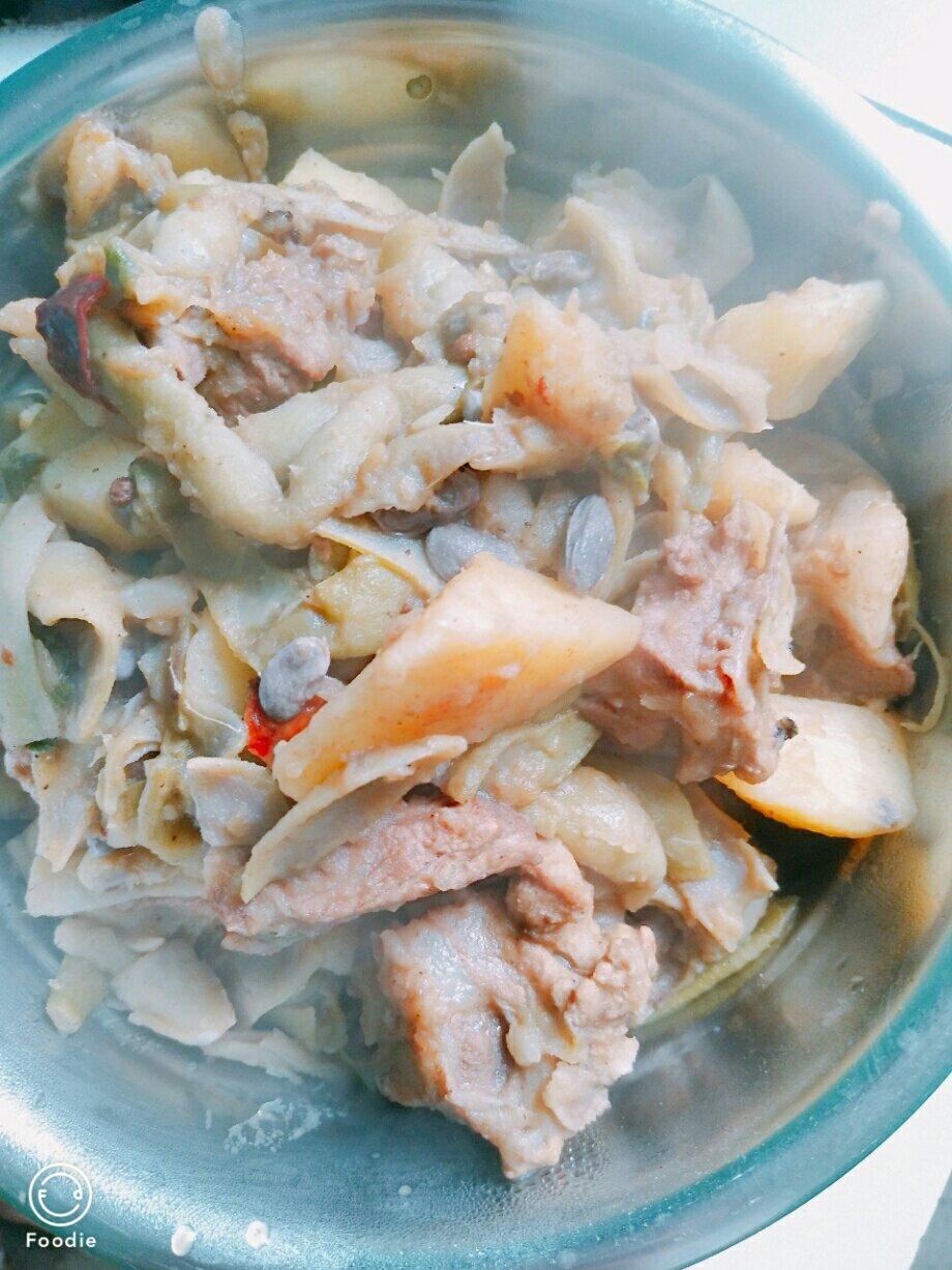 排骨炖土豆