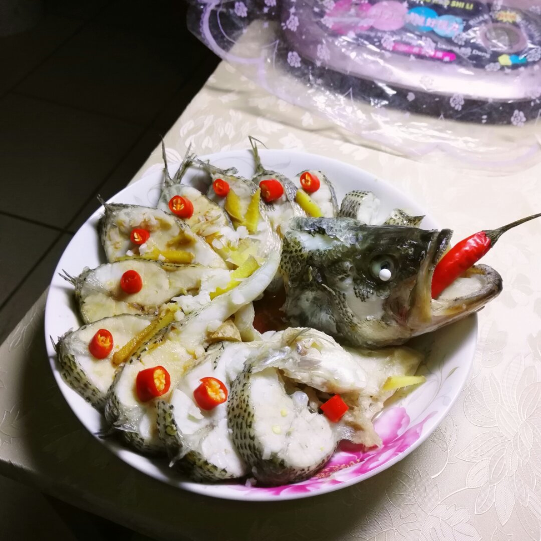 清蒸鲈鱼