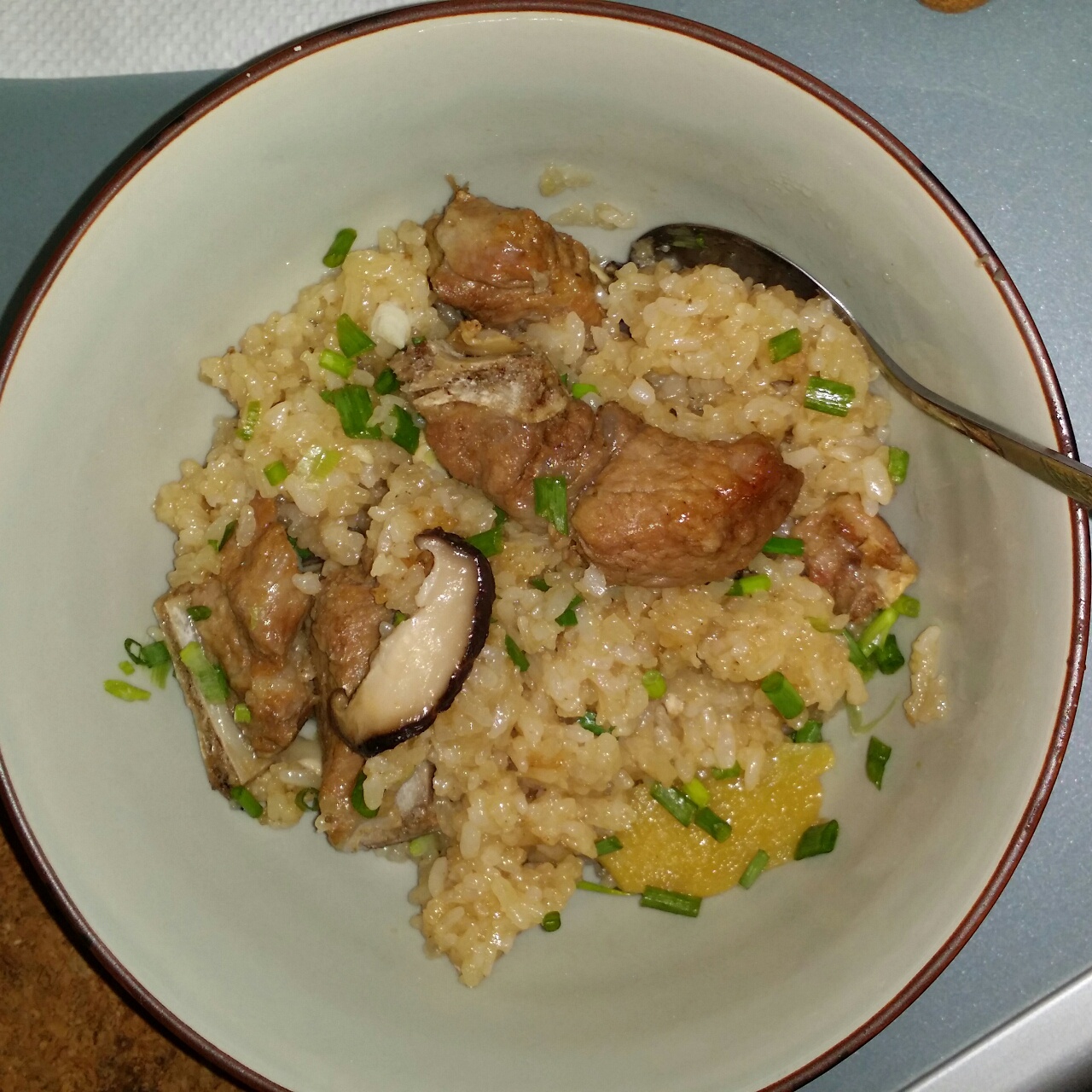 香菇排骨糯米饭