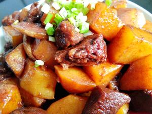 土豆炖牛肉的做法 步骤12