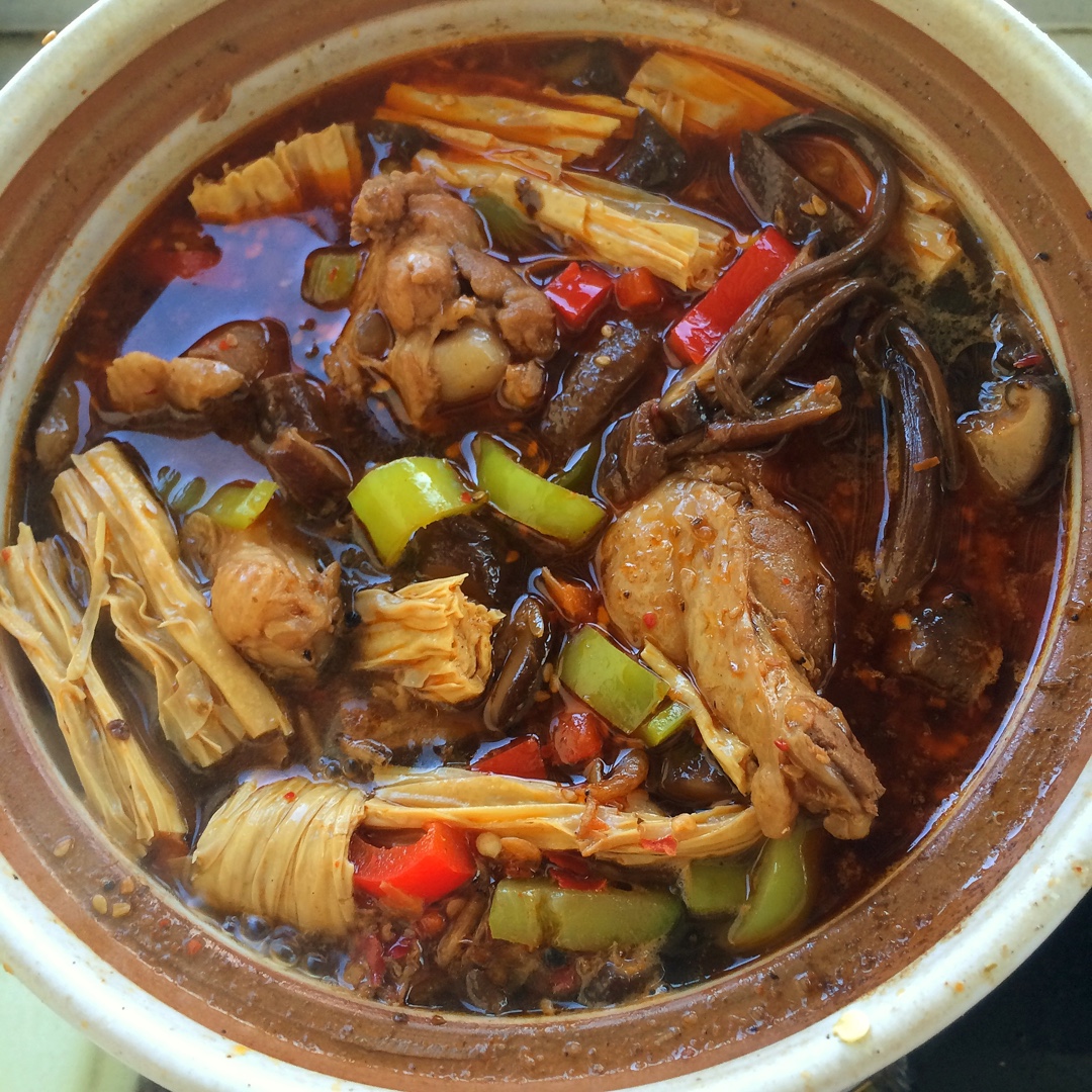 【黄焖鸡米饭】