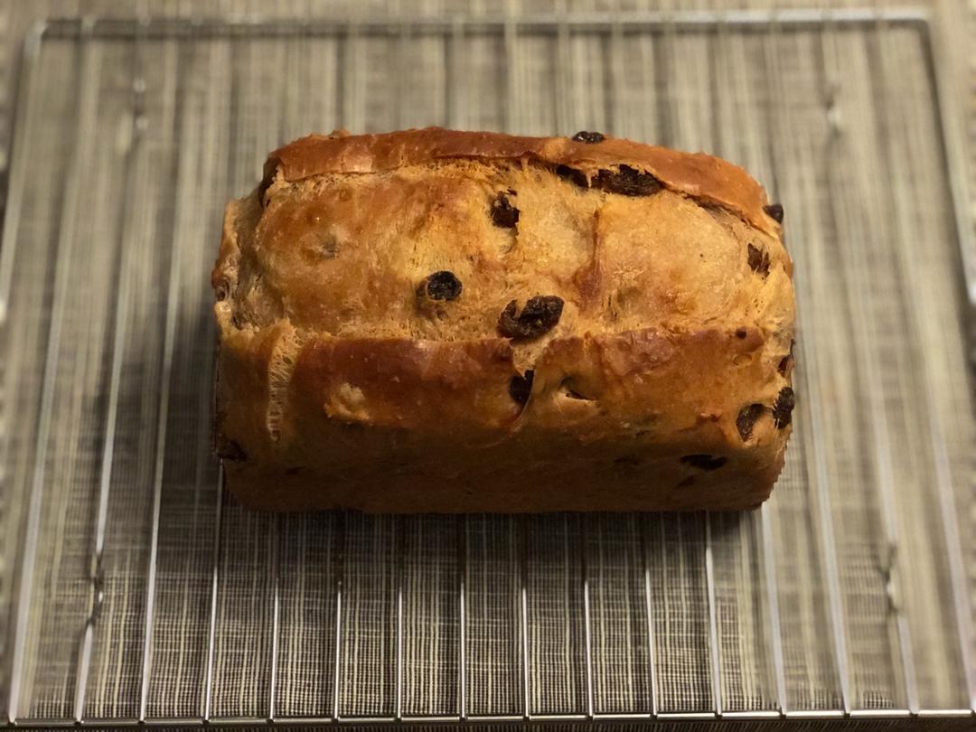 香浓葡萄干肉桂吐司