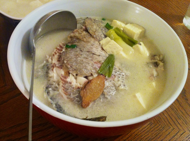 鲫鱼豆腐汤