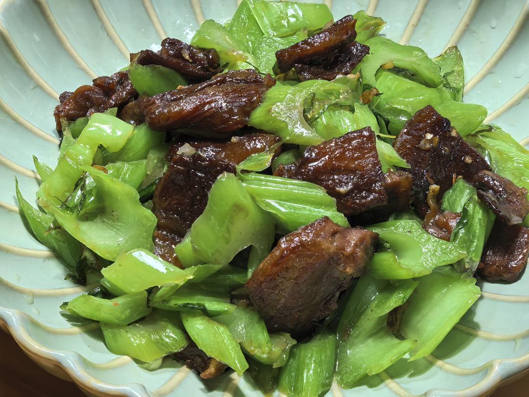 棒菜炒腊肉