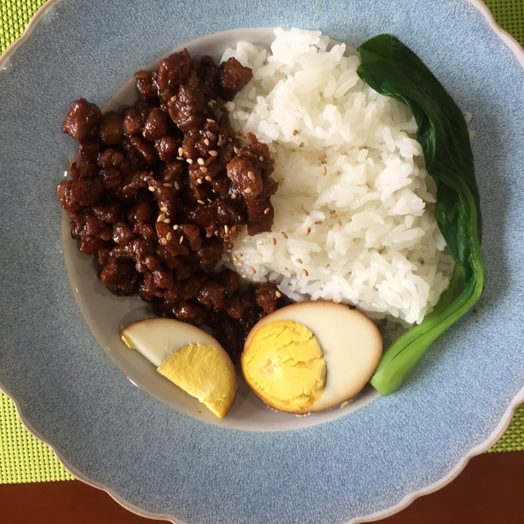 台式卤肉饭