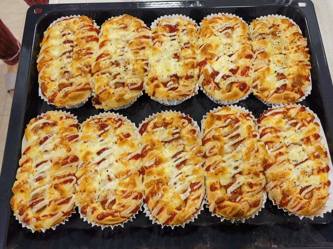 一个面团撑起一家店的台式面包—香肠面包