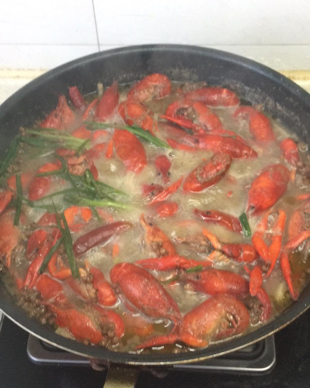 十三香龙虾