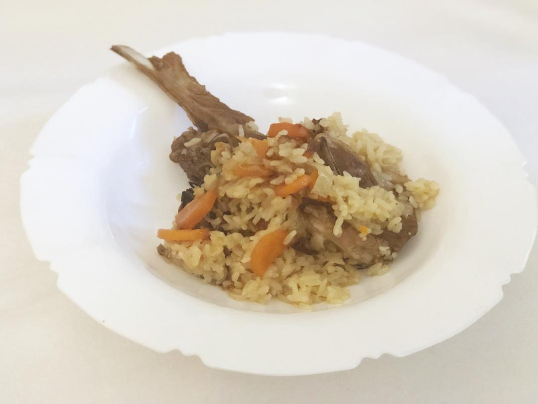 手抓羊肉饭