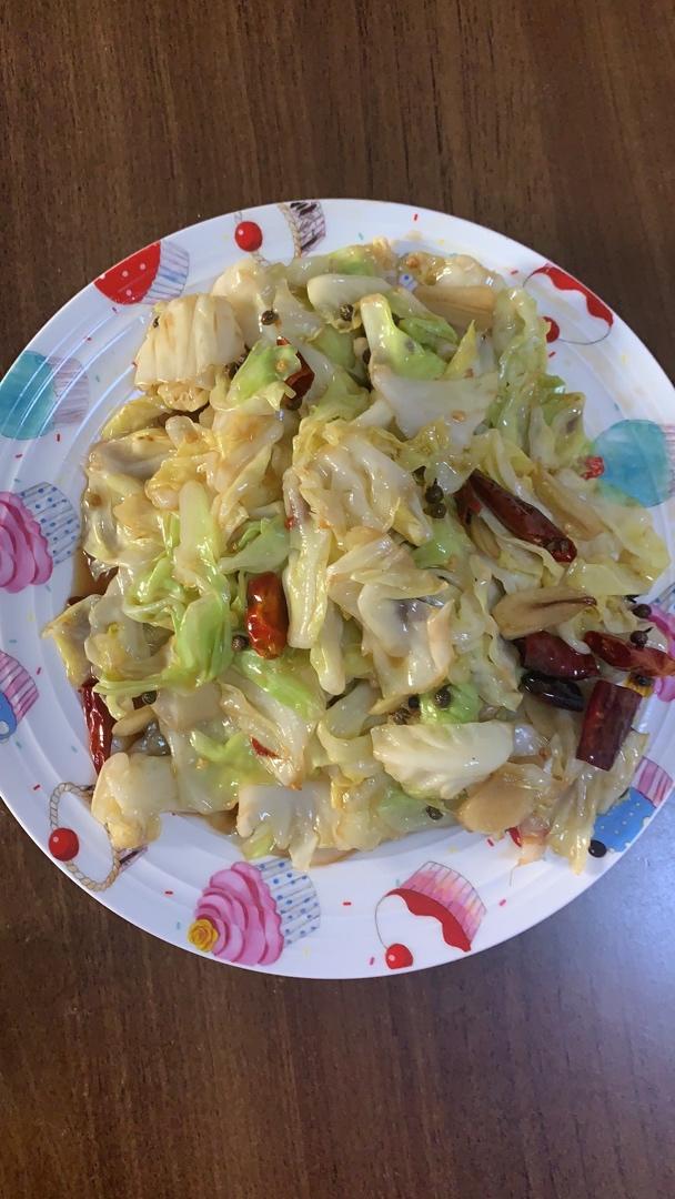 厨师长教你：“手撕包菜”的家常做法,简单又不失美味