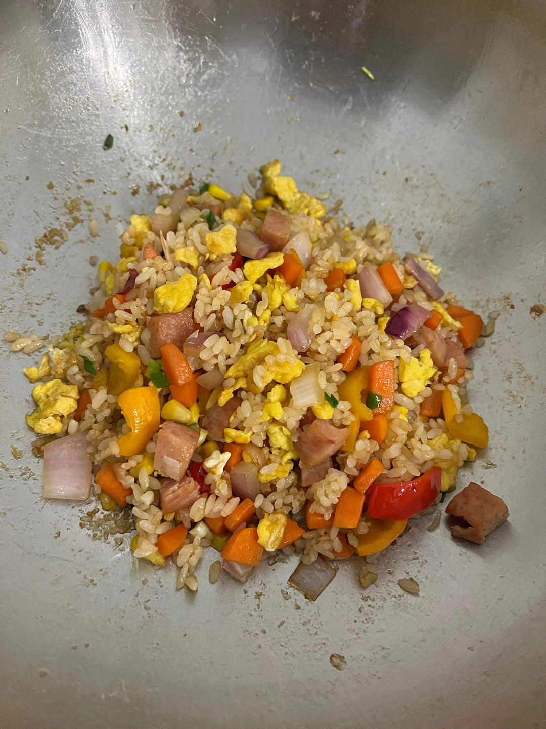 快手午餐肉炒饭