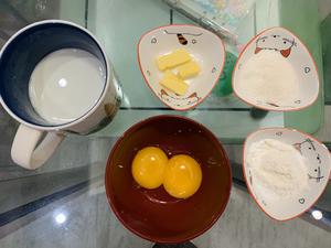 用双皮奶剩下蛋黄做の卡仕达酱的做法 步骤1