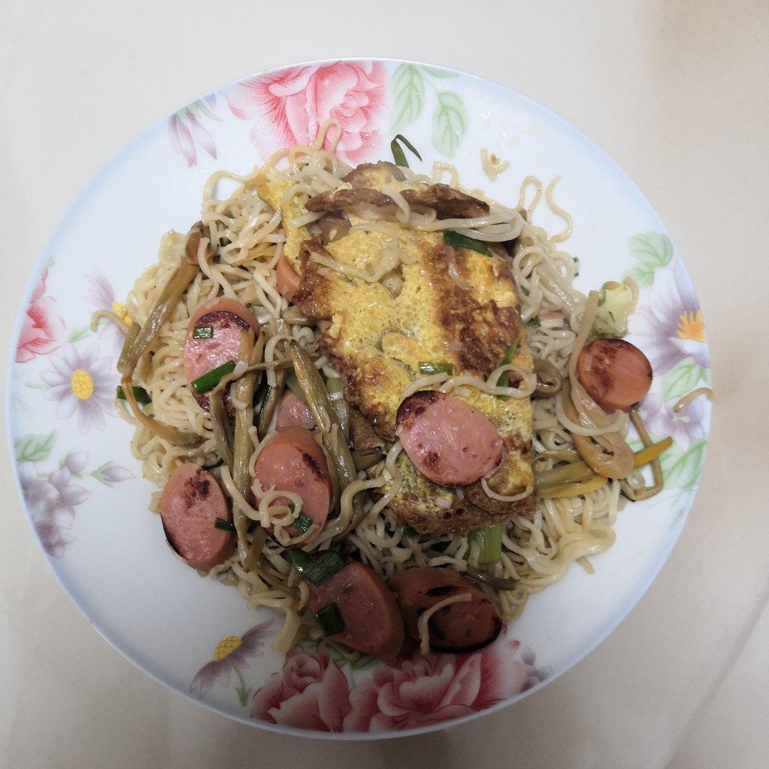 炒面的正宗做法，食材简单，味道足，吃一次就爱上